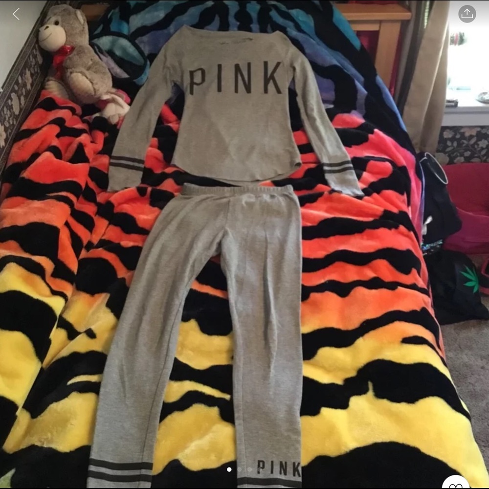 Victoria’s Secret I sleep in pink pajamas